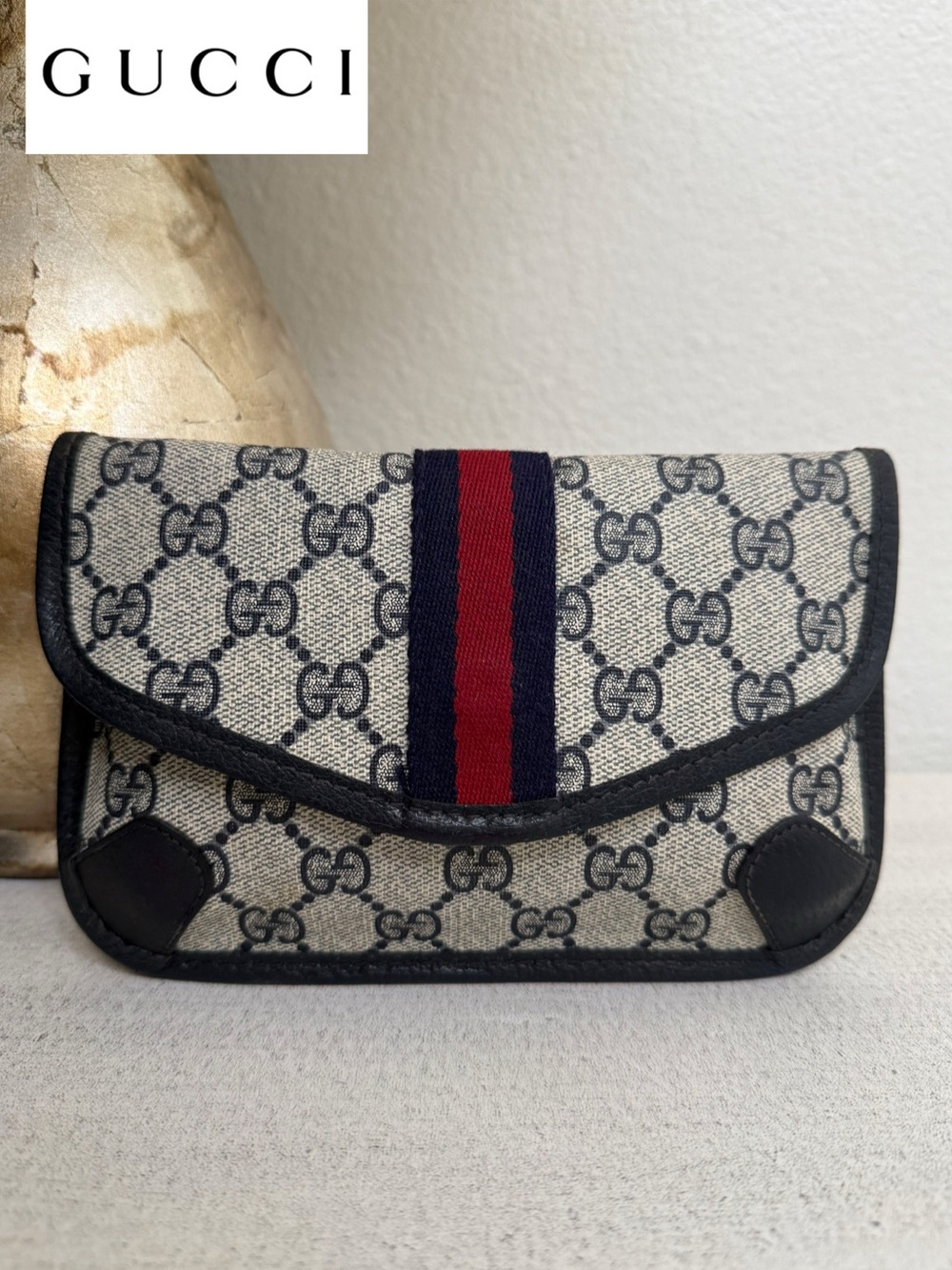 GUCCI GG Supreme Sherry Line Clutch